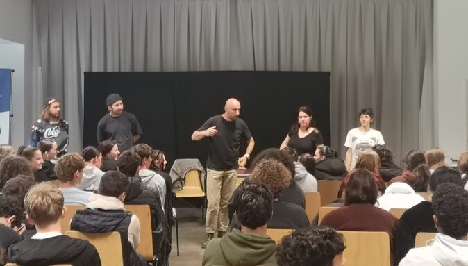 IMG_20260413_154311 5 comédiens.jpg